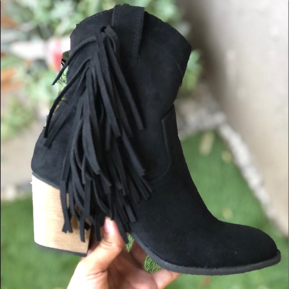 BLACK FAUX SUEDE FRINGE BOOTS - Picture 2 of 8